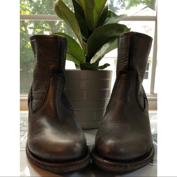 🌅NWOT Frye LESLIE ARTISAN SHORT BOOTIE - Picture 4 of 7